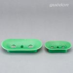 Längliche Flachsauger aus Silikon (grün), lebensmittelecht, FDA-konform mit Gewindestopfen, Anschlussnippel einsteckbar