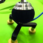 Vacuball-Spinne: selbsttätig blockierendes Kugelgelenk mit 3 Vakuumsaugern, Befestigung mit für die Pressenautomation / Karosseriehandling